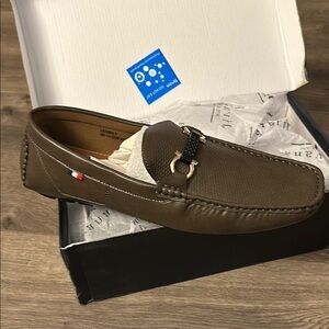 Mens brown loafers